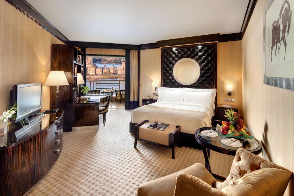 FNC Signature Room